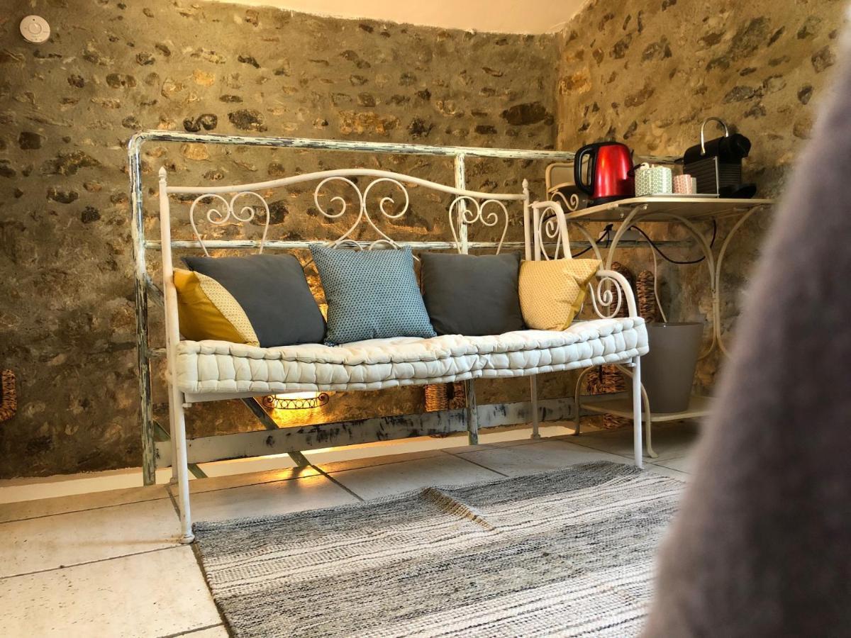 Chambre D'Hotes Lou Pataclet Charols Eksteriør billede